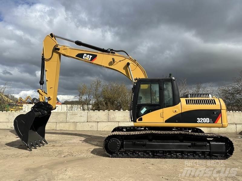 CAT 20T Excavator Telakaivukoneet