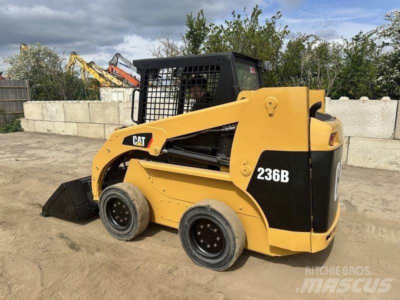 CAT 236B Muut koneet
