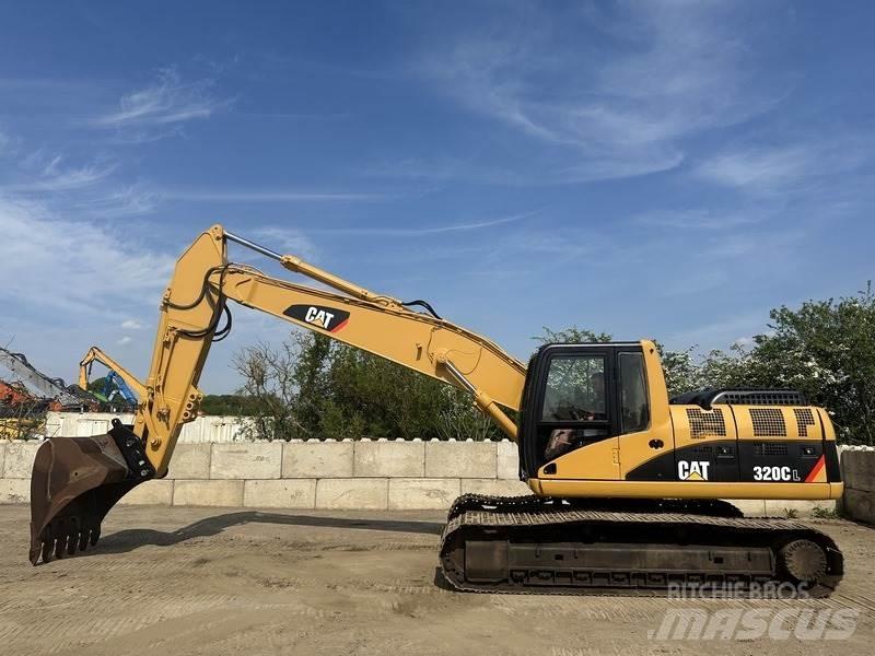CAT 320 Telakaivukoneet