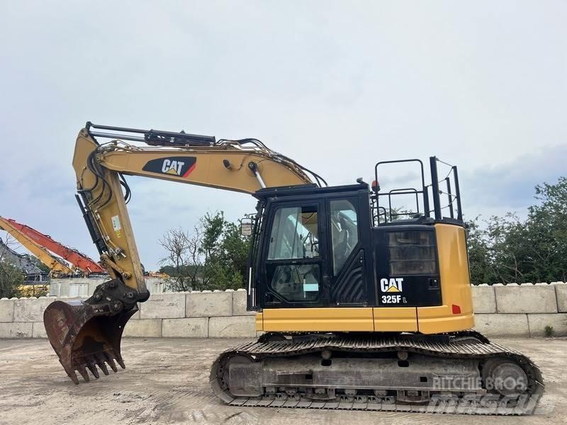 CAT 325FL Telakaivukoneet