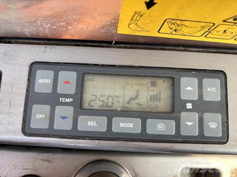 Doosan DX480LC Telakaivukoneet
