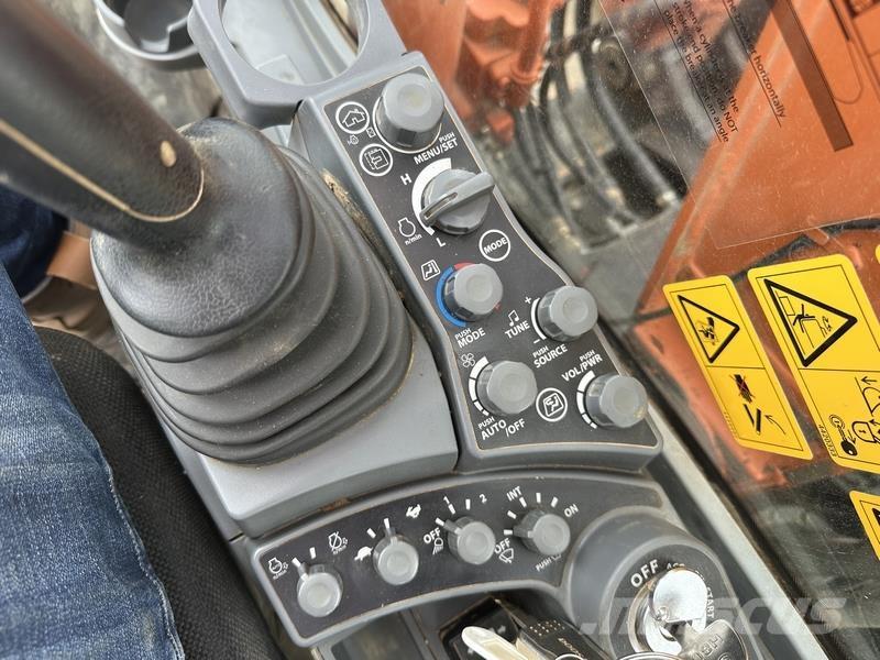 Hitachi ZX130 Telakaivukoneet