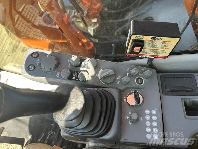 Hitachi ZX210LC-6 Telakaivukoneet