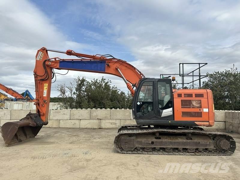 Hitachi ZX225USRLC-6 Telakaivukoneet