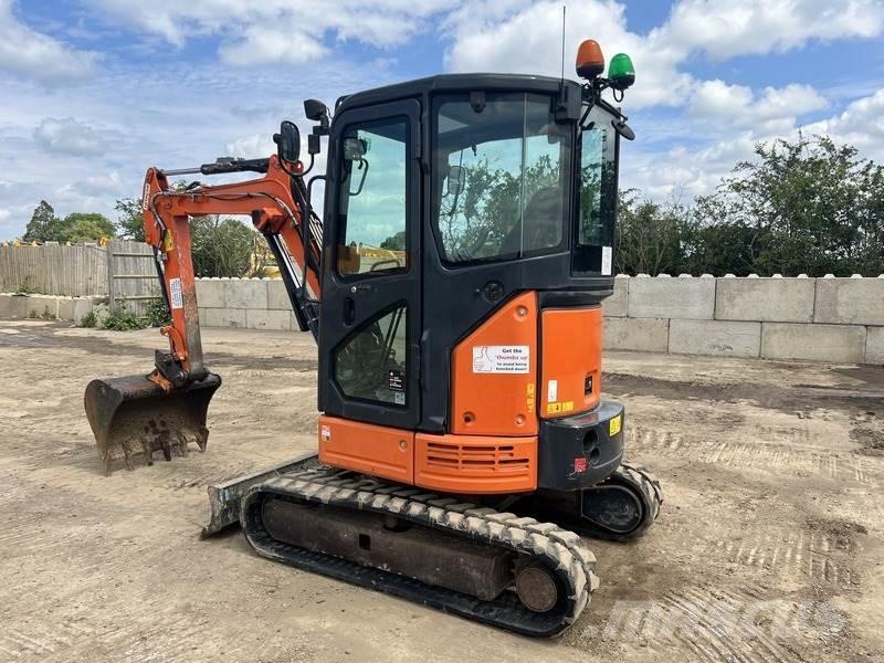 Hitachi ZX26U-5A CR Minikaivukoneet < 7t