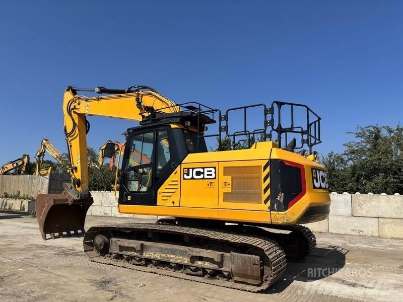 JCB 220X L 4F Telakaivukoneet