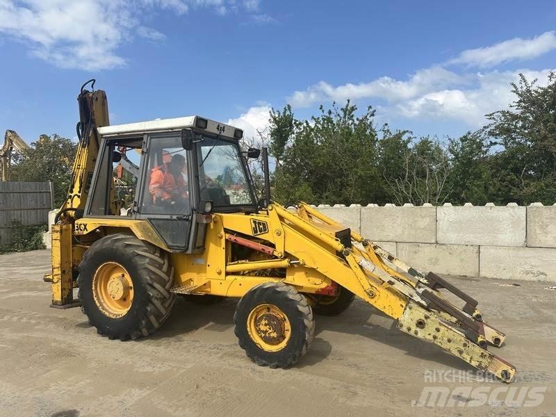 JCB 3CX Sitemaster Kaivurikuormaajat