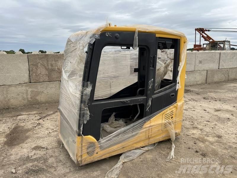 Komatsu PC130-8 Muut koneet