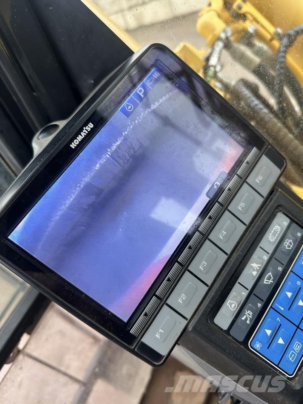 Komatsu PC490 LC-10 Telakaivukoneet