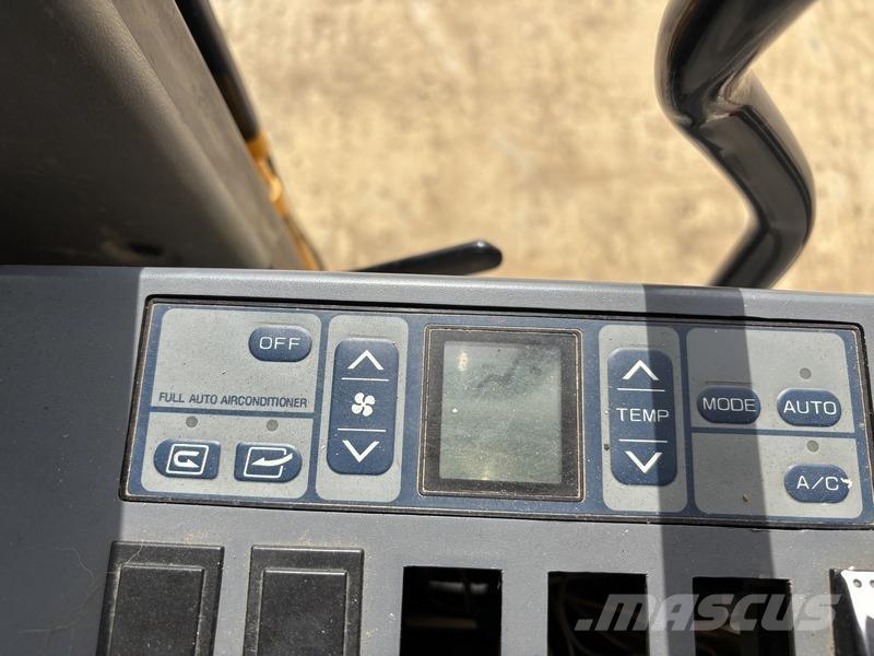 LiuGong CLG915E Telakaivukoneet