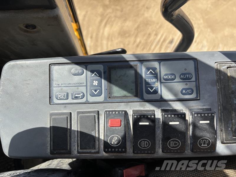 LiuGong CLG928E Telakaivukoneet