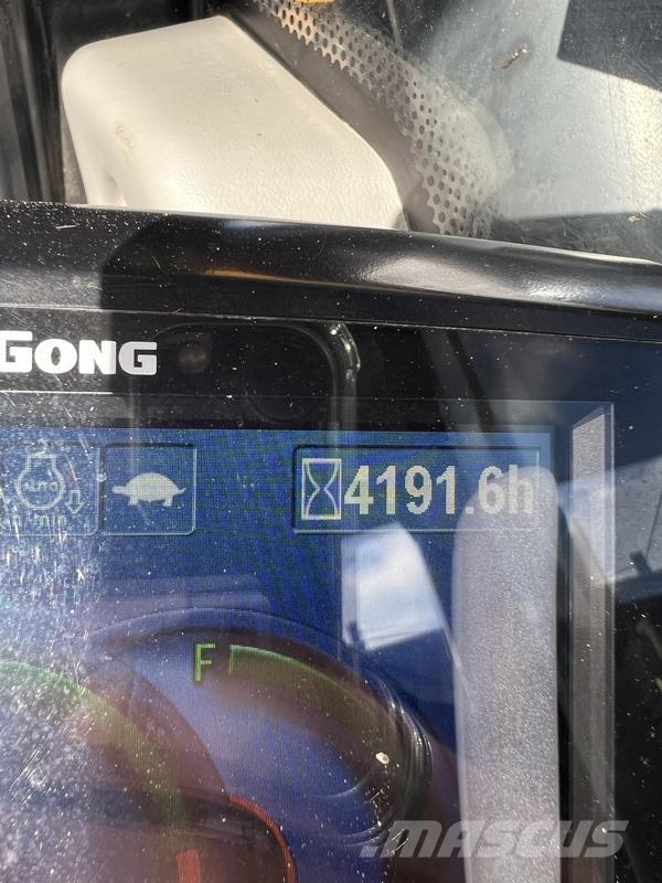 LiuGong CLG933 Telakaivukoneet