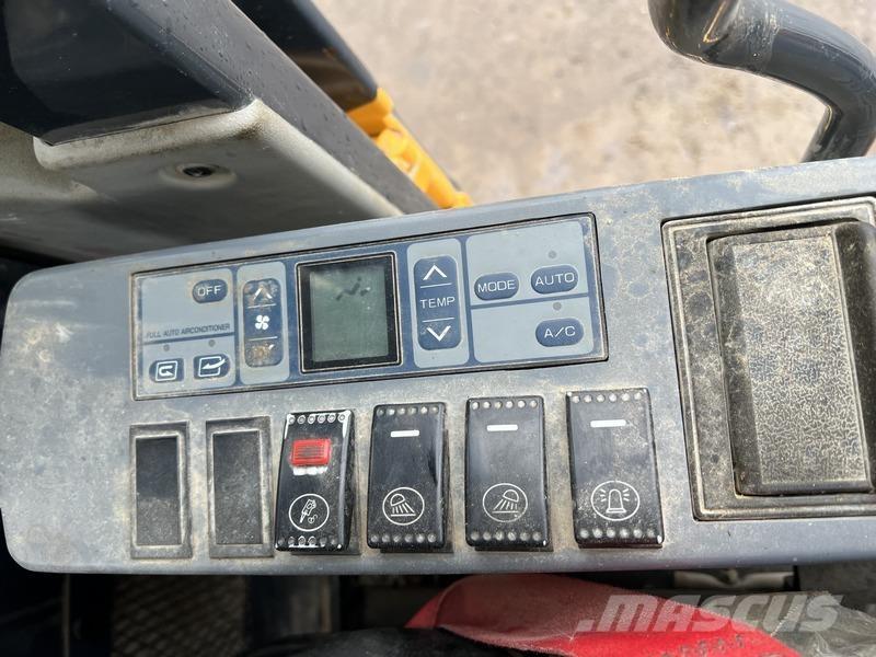 LiuGong CLG933 Telakaivukoneet