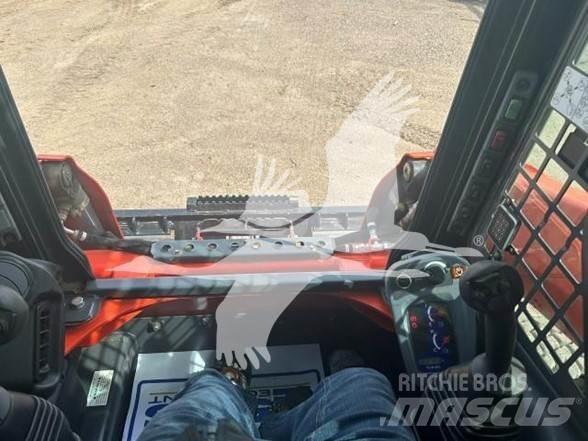 Kubota SSV75 Liukuohjatut kuormaajat