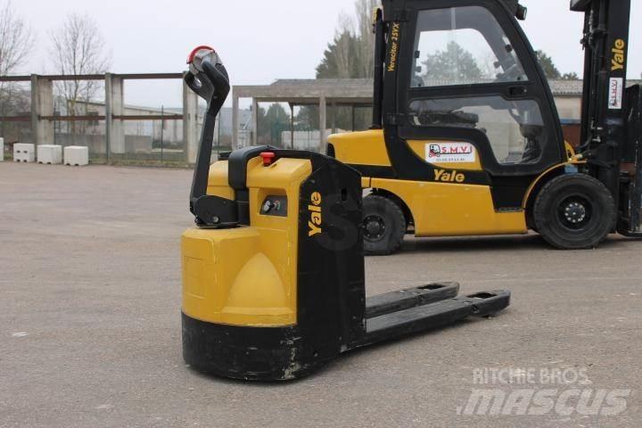 Yale MP20AC Lavansiirtotrukit