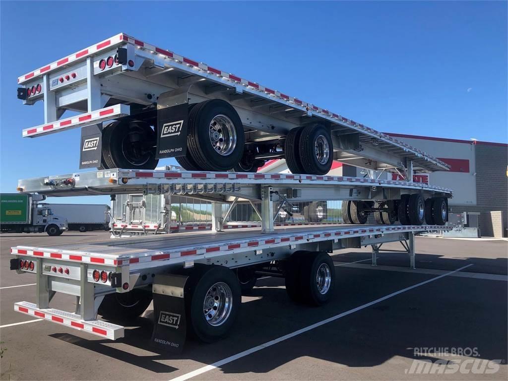 East Mfg FLATBED Lavaperävaunut
