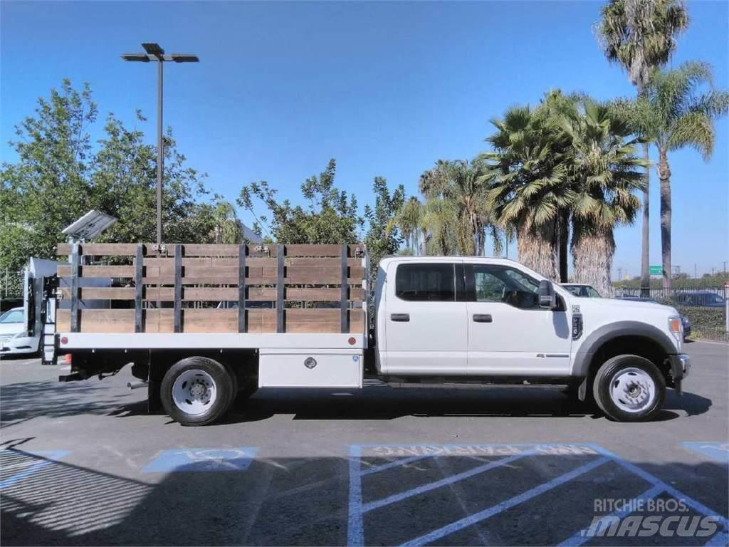 Ford F550 CREW CAB 4 Umpikorikuorma-autot