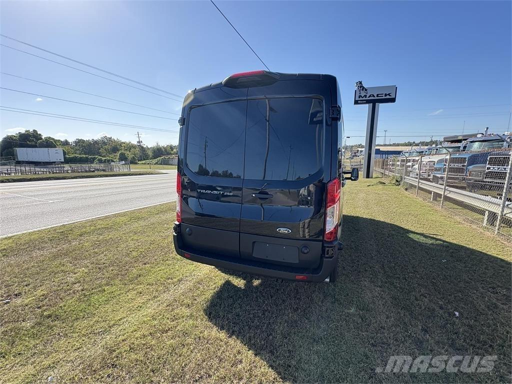 FRD 250 TRANS Umpikorikuorma-autot