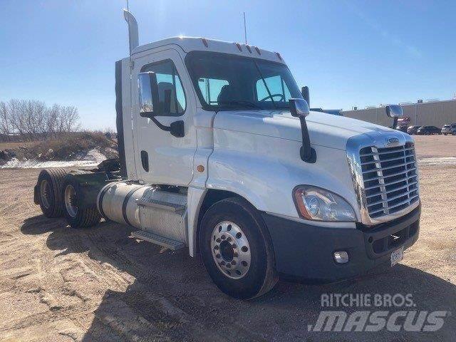 Freightliner Cascadia Vetopöytäautot