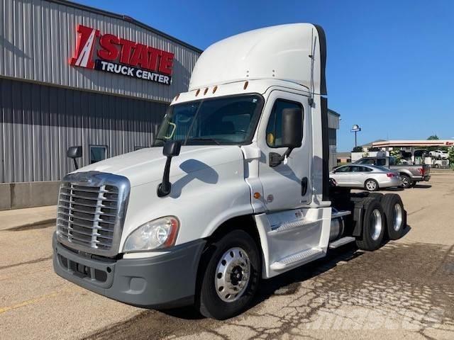 Freightliner Cascadia Vetopöytäautot