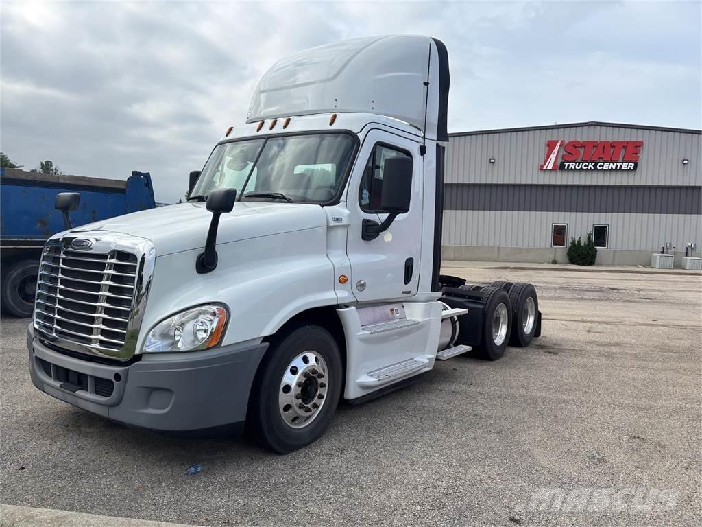 Freightliner Cascadia Vetopöytäautot