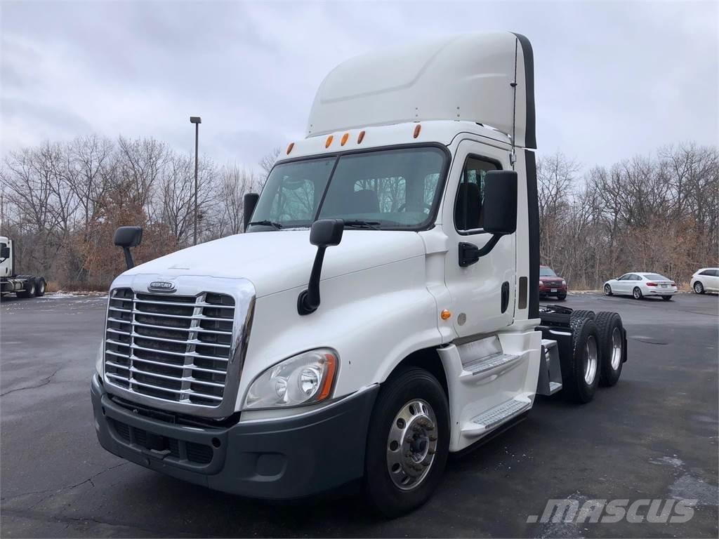 Freightliner Cascadia Vetopöytäautot