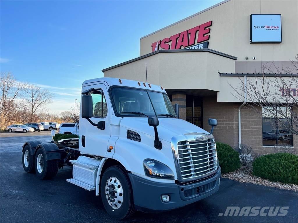 Freightliner Cascadia Vetopöytäautot