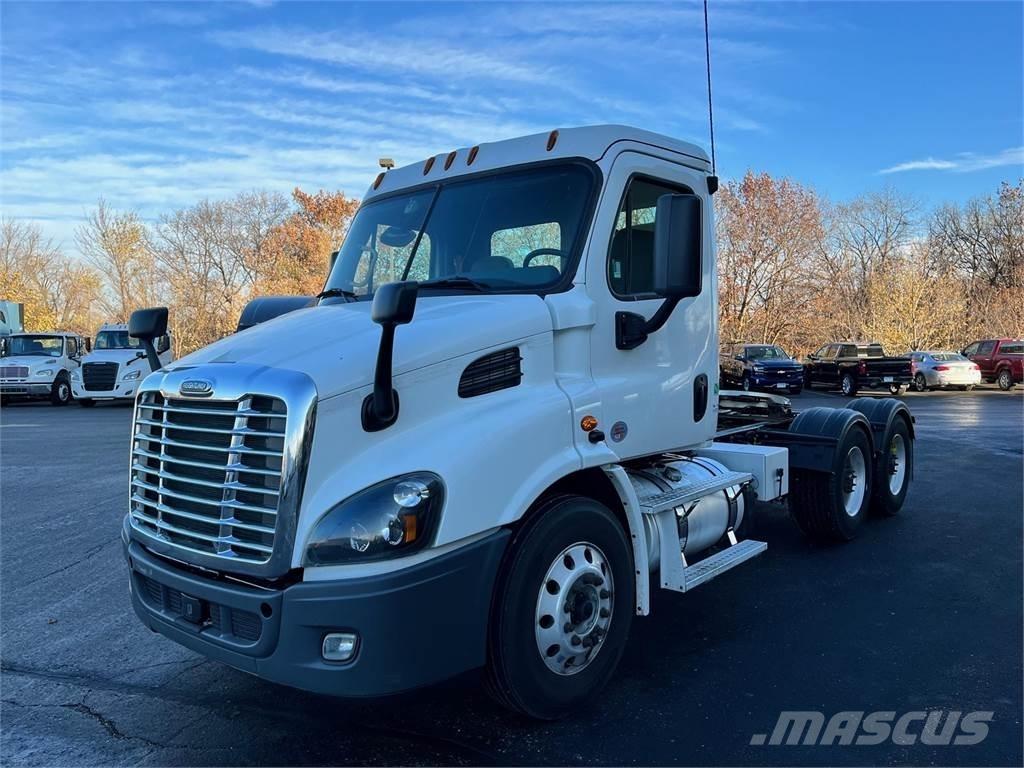 Freightliner Cascadia Vetopöytäautot