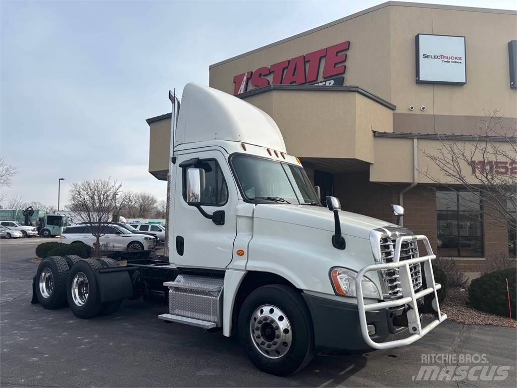 Freightliner Cascadia Vetopöytäautot