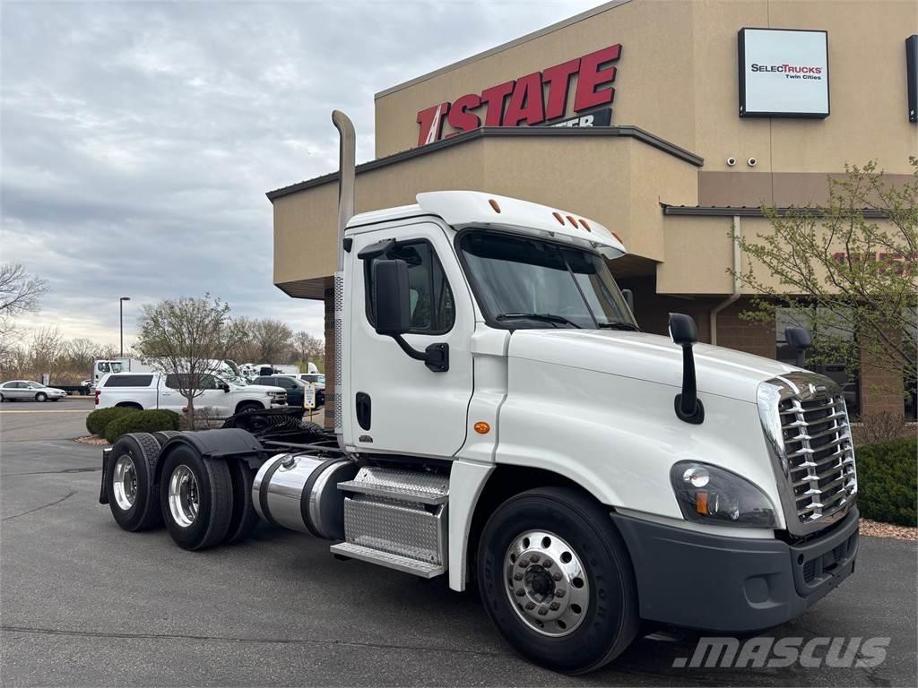 Freightliner Cascadia Vetopöytäautot