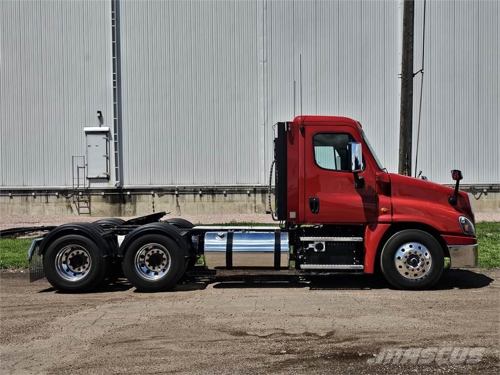 Freightliner Cascadia Vetopöytäautot