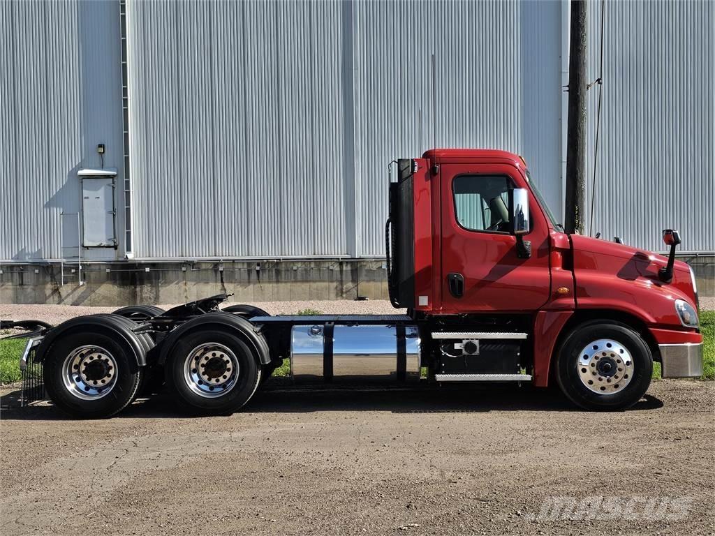 Freightliner Cascadia Vetopöytäautot