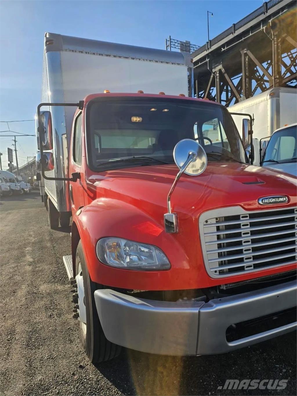 Freightliner M2 Umpikorikuorma-autot