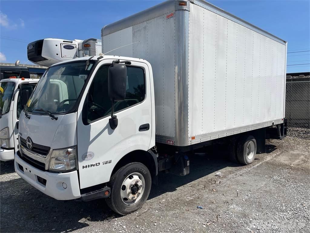 Hino 155 Umpikorikuorma-autot