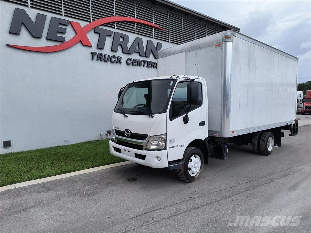 Hino 155 Umpikorikuorma-autot