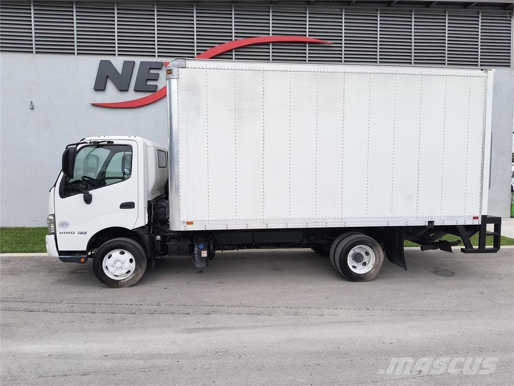 Hino 155 Umpikorikuorma-autot