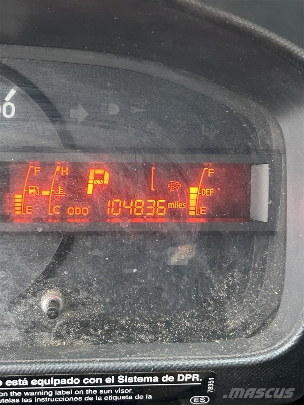 Hino 195 Umpikorikuorma-autot