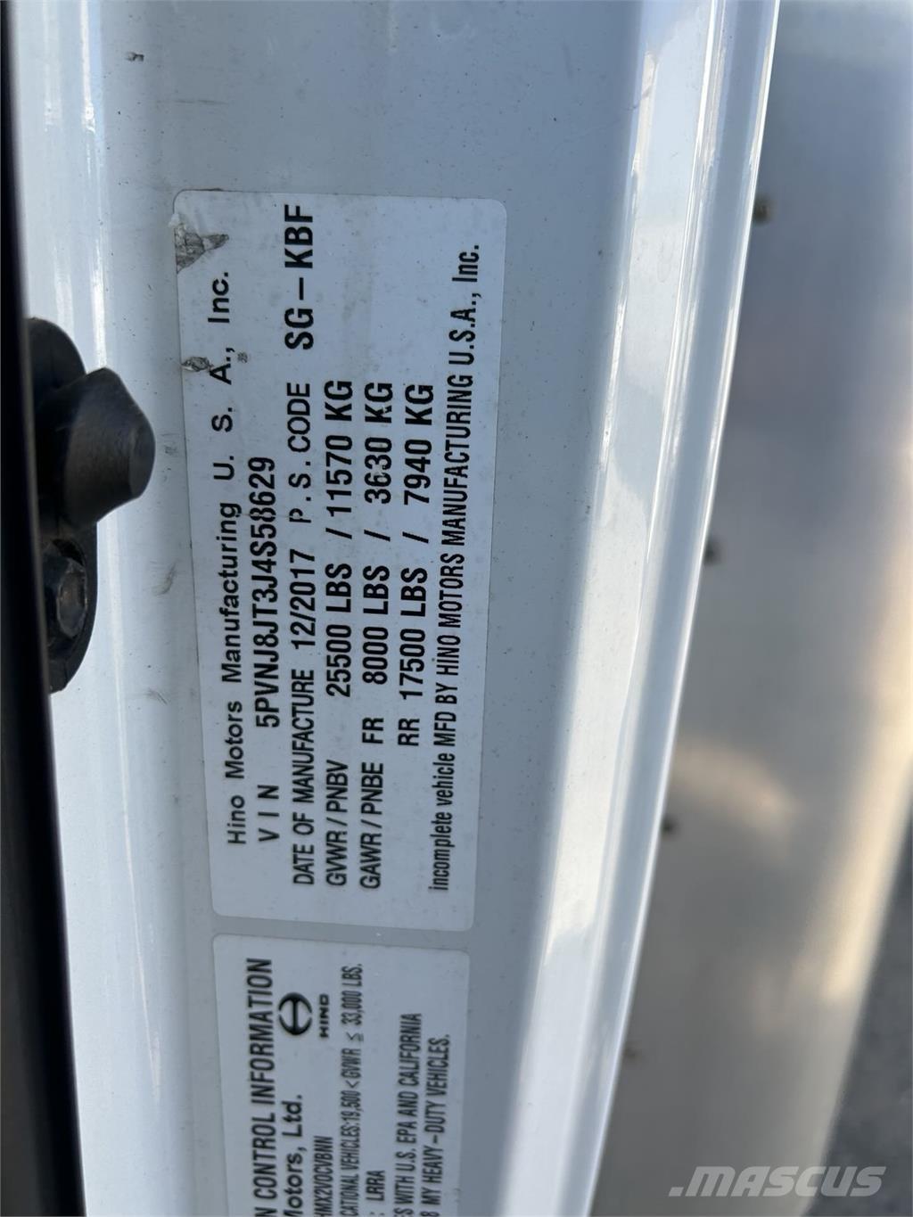 Hino 258ALP Umpikorikuorma-autot