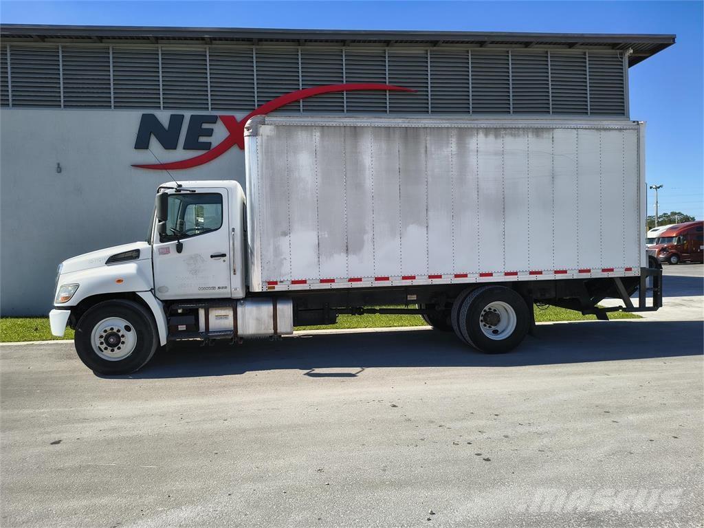 Hino 268A Umpikorikuorma-autot