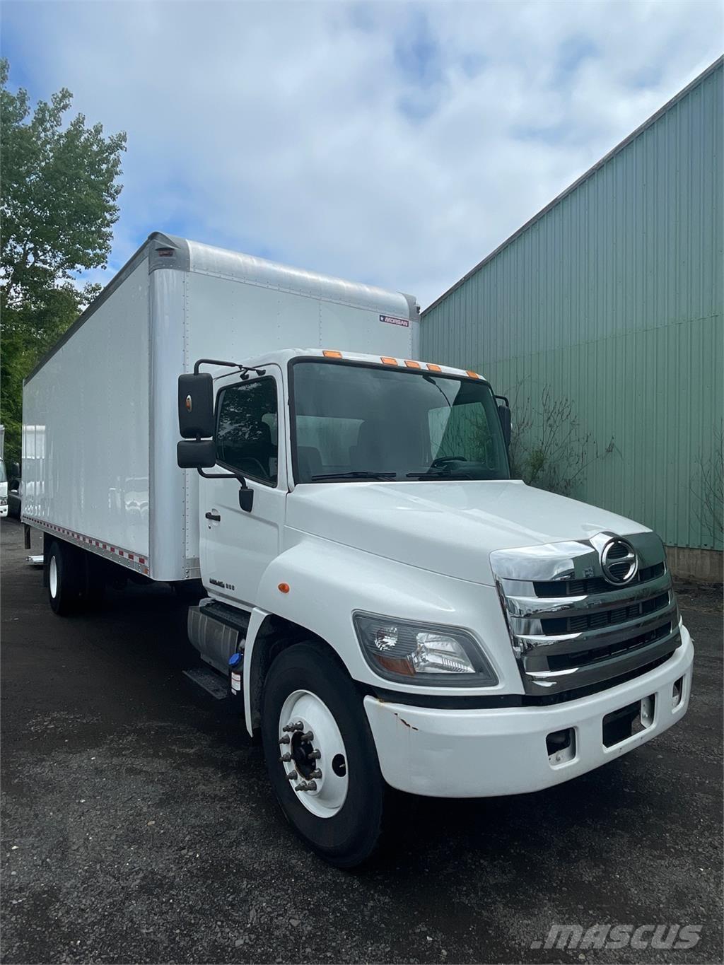 Hino 268A Umpikorikuorma-autot