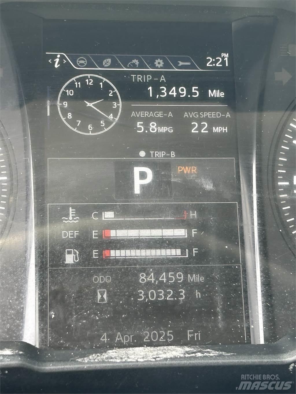 Hino L6 Umpikorikuorma-autot