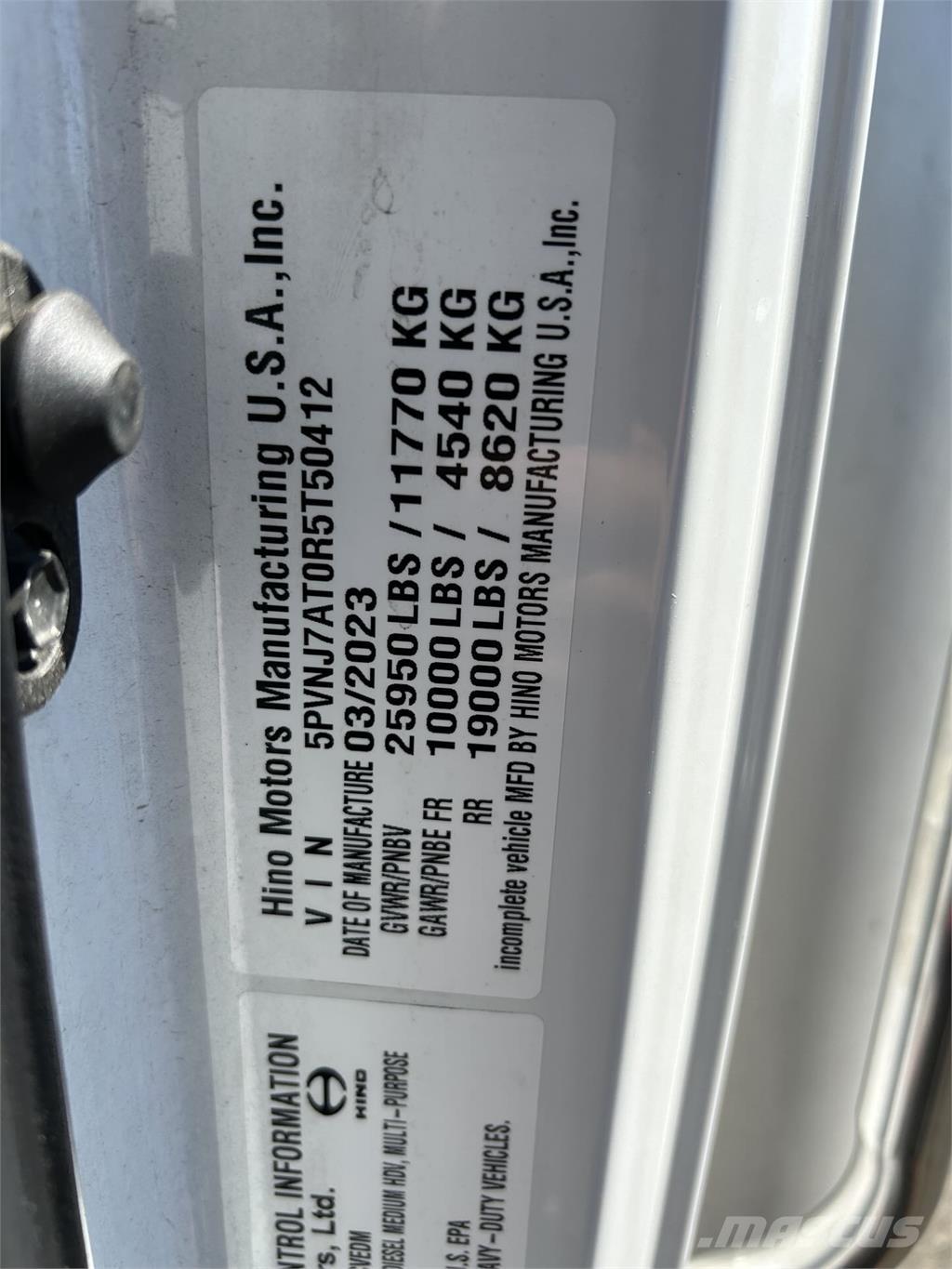 Hino L6 Umpikorikuorma-autot