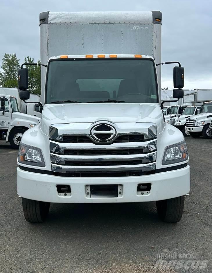 Hino L6 Umpikorikuorma-autot