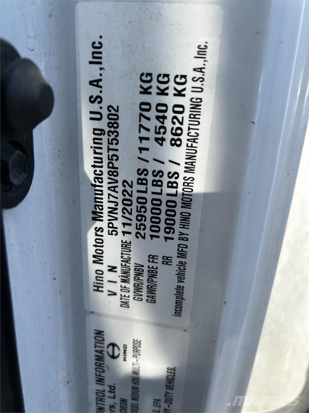 Hino L6 Umpikorikuorma-autot