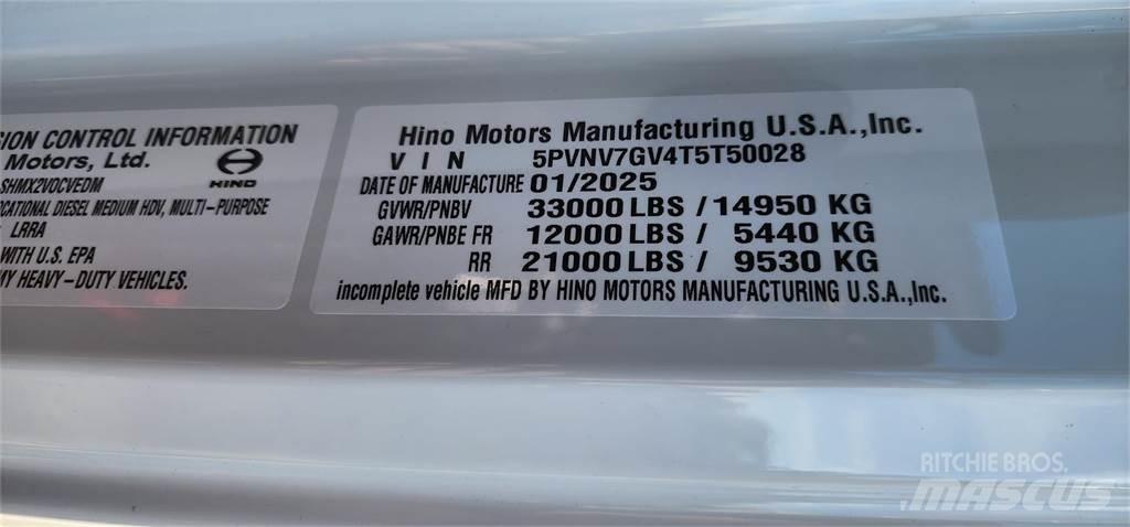 Hino L7 Vetopöytäautot