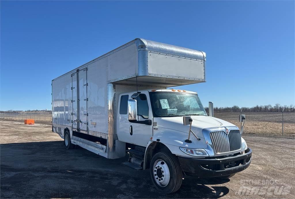 International 4300 Umpikorikuorma-autot