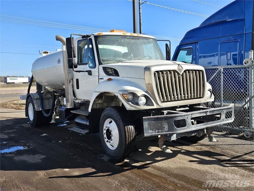 International 7000 Kuorma-autoalustat