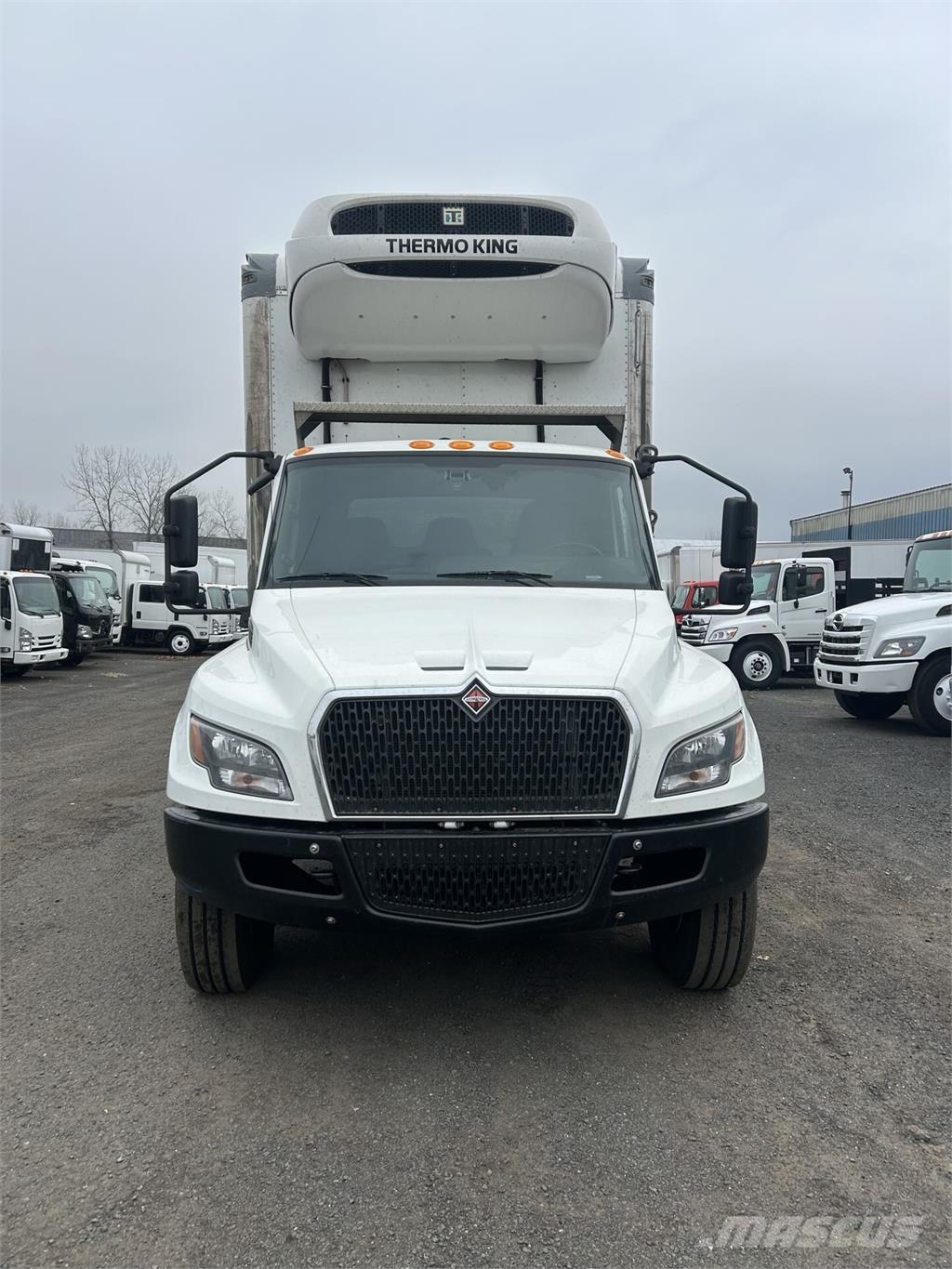 International MV607 Umpikorikuorma-autot