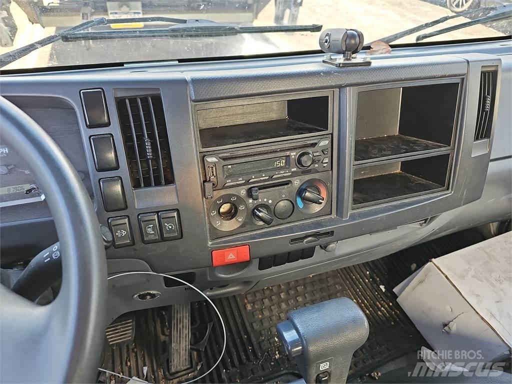 Isuzu NPR HD Umpikorikuorma-autot