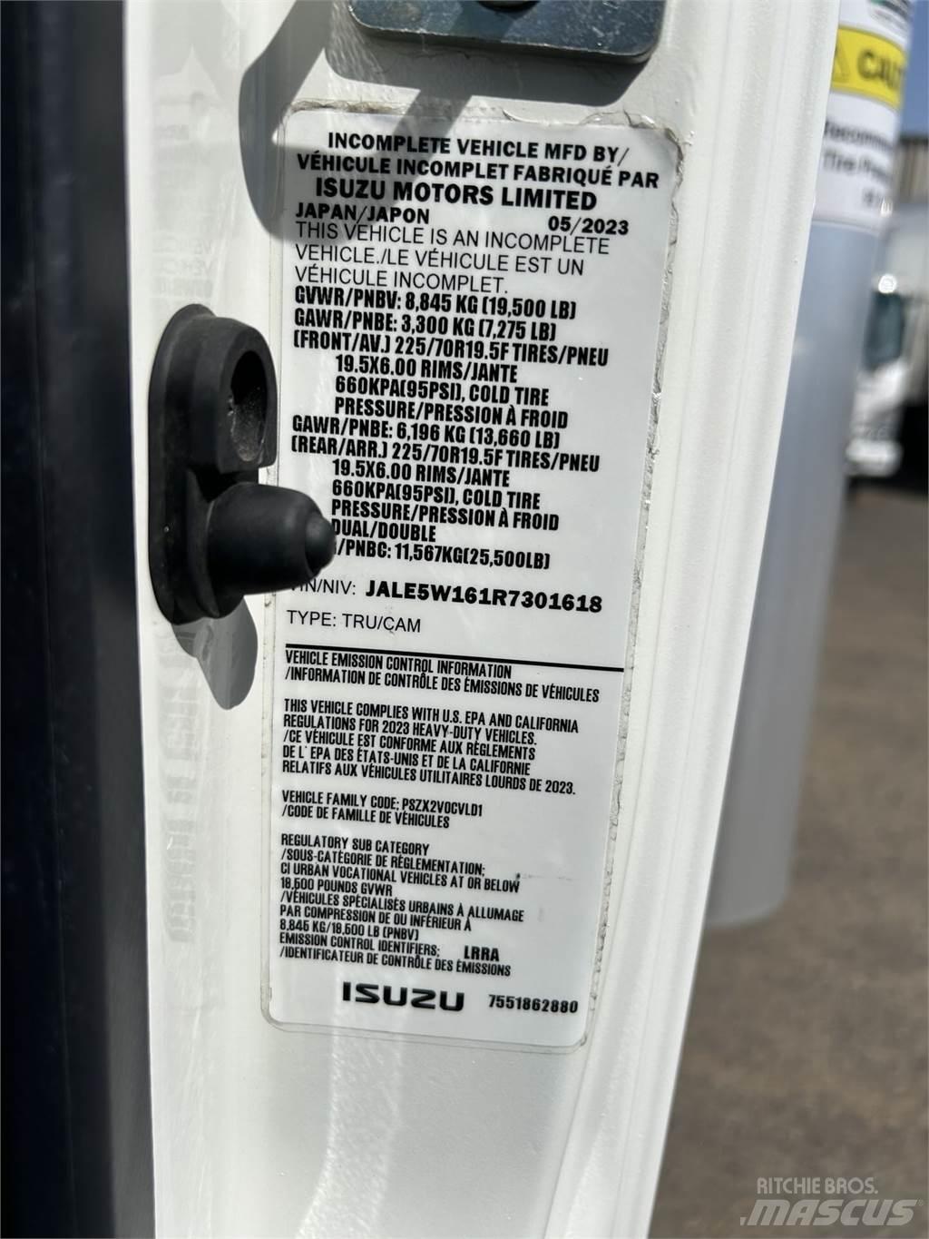 Isuzu NRR Umpikorikuorma-autot